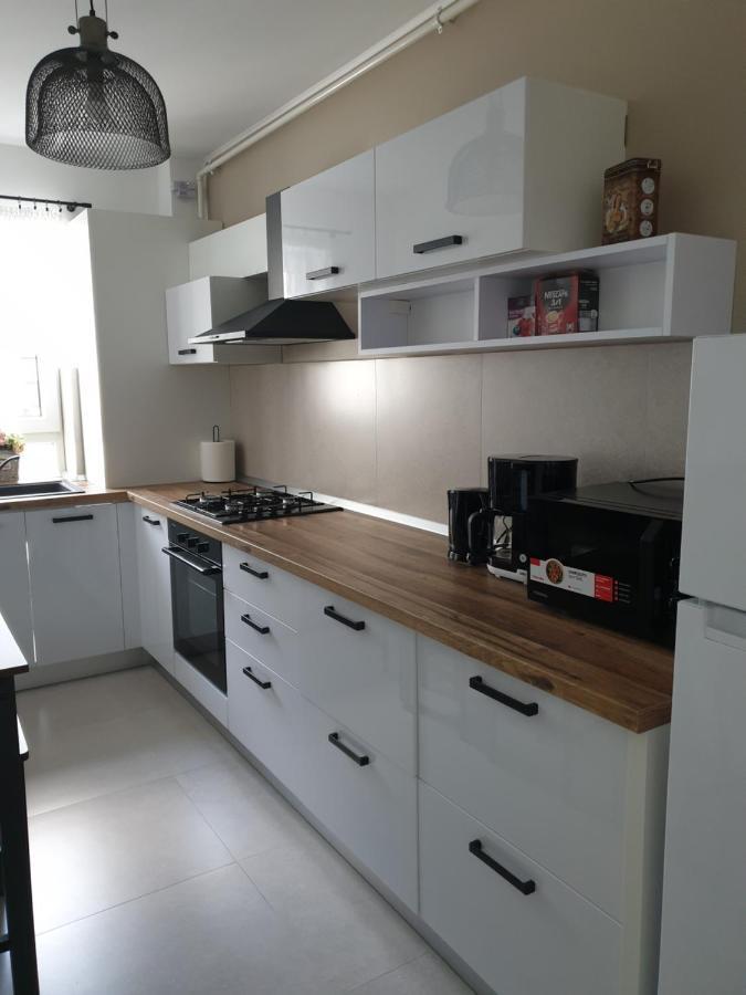 Qualis Apartament2 Appartement Braşov Buitenkant foto